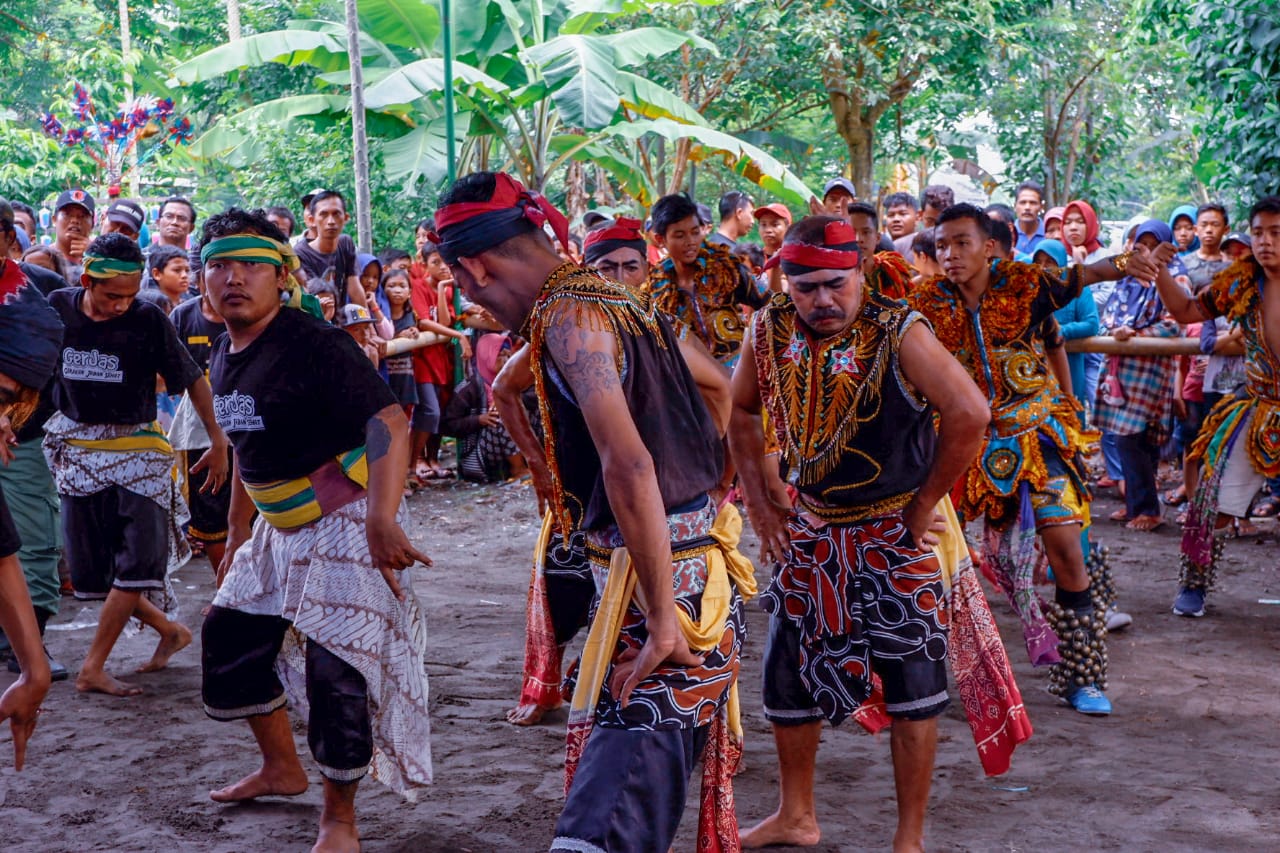 Menjaga Tradisi di Hari Raya Idul Fitri